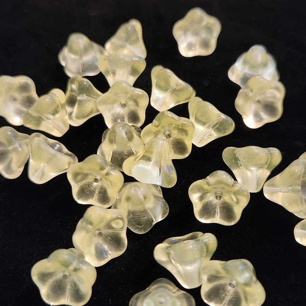 30 Vtg Preciosa Czech glass Bell Flower Jonquil beads